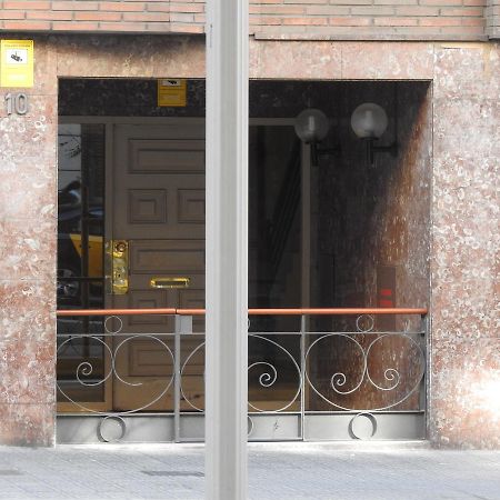 Atic Gaudi-Gracia Lägenhet Barcelona Exteriör bild