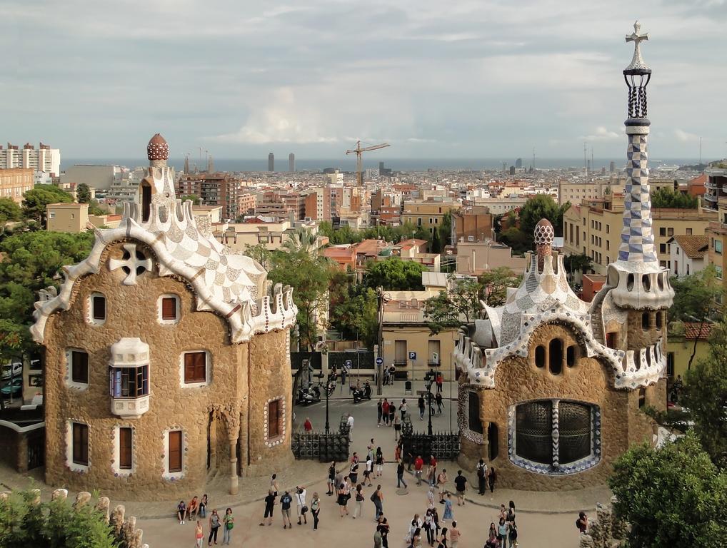Atic Gaudi-Gracia Lägenhet Barcelona Exteriör bild